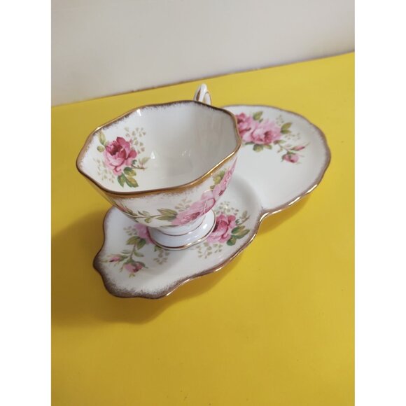 Vintage, Elegant Royal Albert, American Beauty, Dessert Plate & Tea Cup Set - Picture 4 of 11